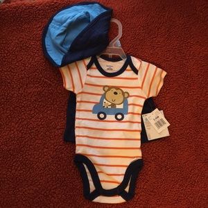 New with tags baby boy onesie outfit 3-6 months